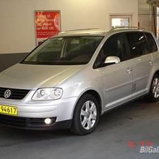 VW Touran 2,0 TDI 140 DSG 