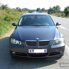 BMW 330i E90