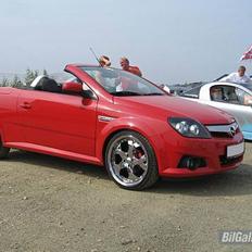 Opel Tigra Twintop 1.8i 16V