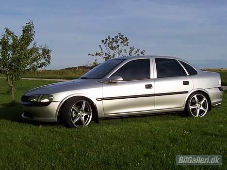 Opel Vectra B billede 2