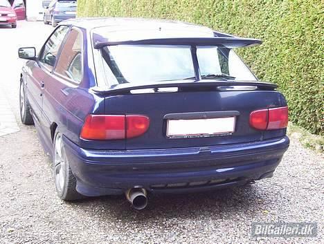 Ford Escort RS2000 - solgt billede 2