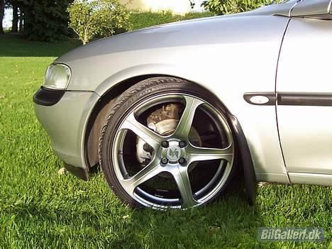 Opel Vectra B - 215/35R18 dæk og 7,5"x18" fælge. billede 10