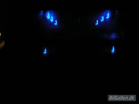 Toyota Corolla XLi SOLGT!! - Ikke de bedste billeder af dioderne.. men kan ikke tage nogle bedre :( billede 8