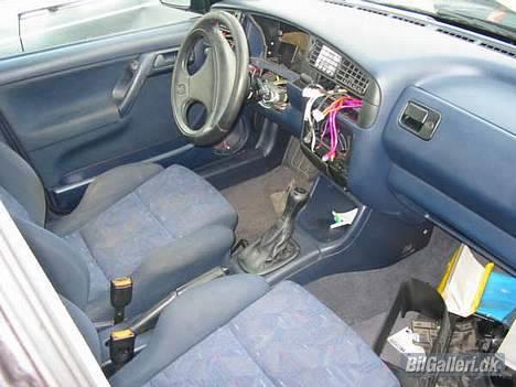 VW Golf 3 VR6 - Sådan så bilen ud da den blev fundet igen billede 7