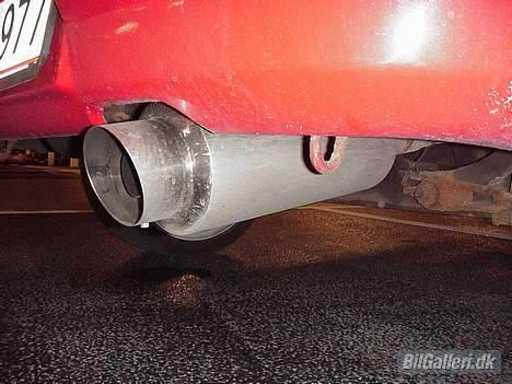 Mazda 323F billede 5