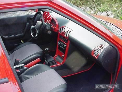 Mazda 323F billede 7