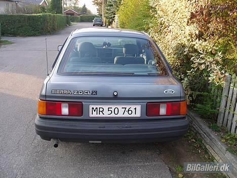 Ford Sierra clx "soldt" - Vi tager den bag fra som man siger billede 4