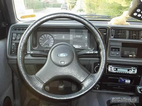 Ford Sierra clx "soldt" - det var så cokpittet billede 6