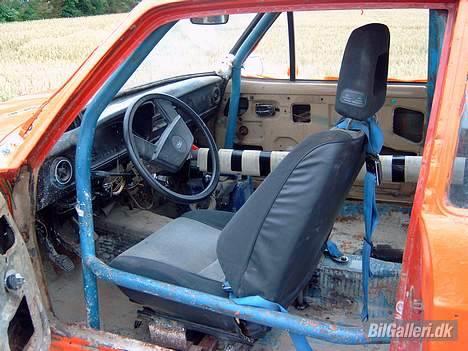 Ford escort mk2 (folkeracer) - jep. sædet helt frem, eller kan jeg ikke nå... billede 7