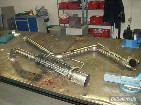 Toyota Celica [Rustet bort!] - 2,5" Rustfri, det eneste der dur. Så er der også gjort klar til Trykladning. billede 7