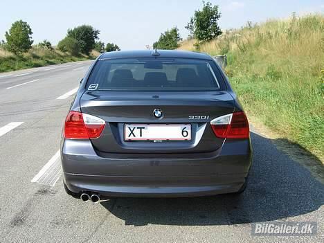 BMW 330i E90 billede 2