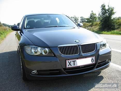 BMW 330i E90 billede 4