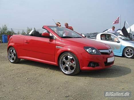 Opel Tigra Twintop 1.8i 16V - Blitz hits 2006 billede 2