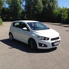 Chevrolet Aveo LTZ Hatchback