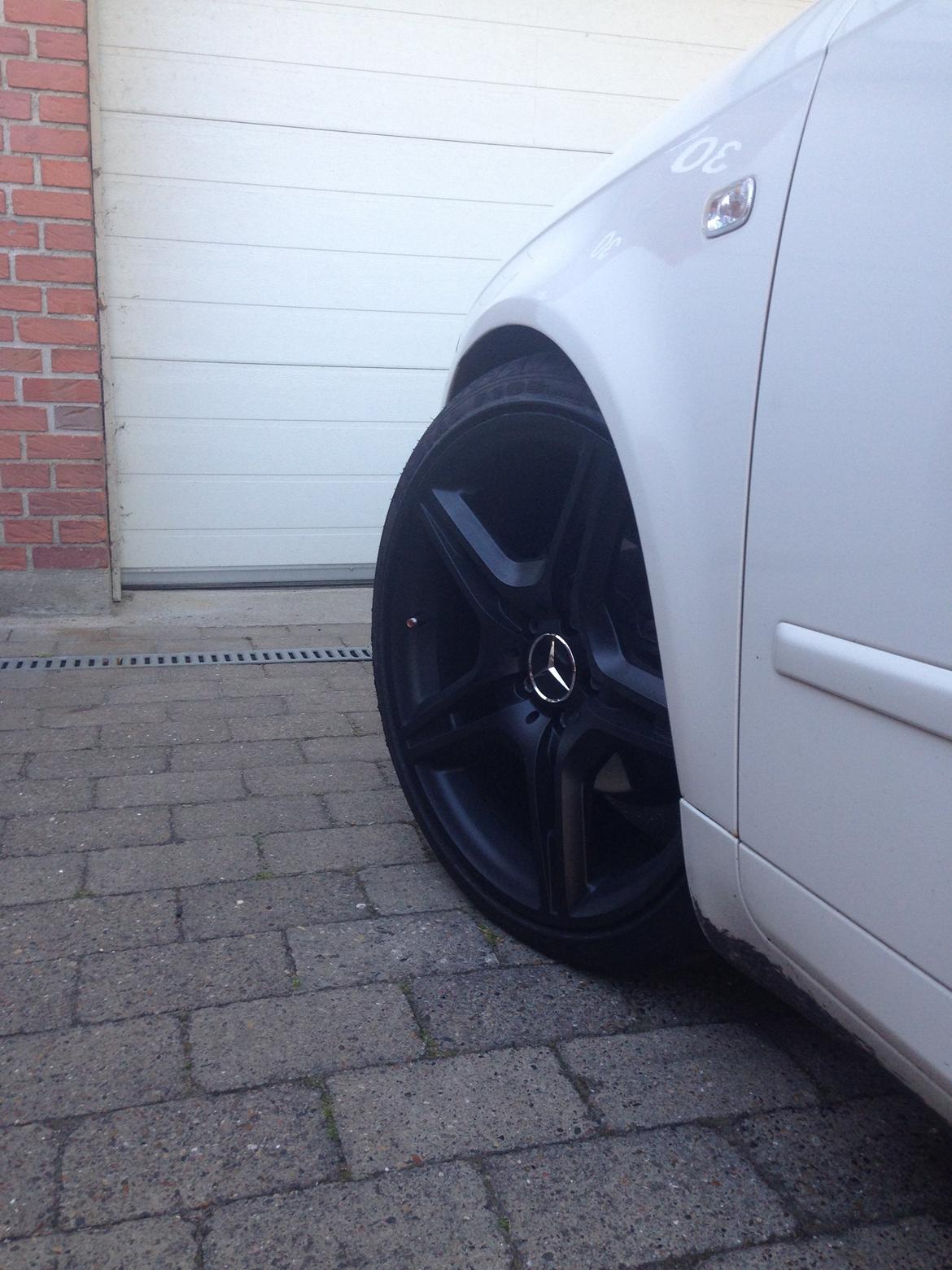 Audi A4 Avant S-Line billede 9