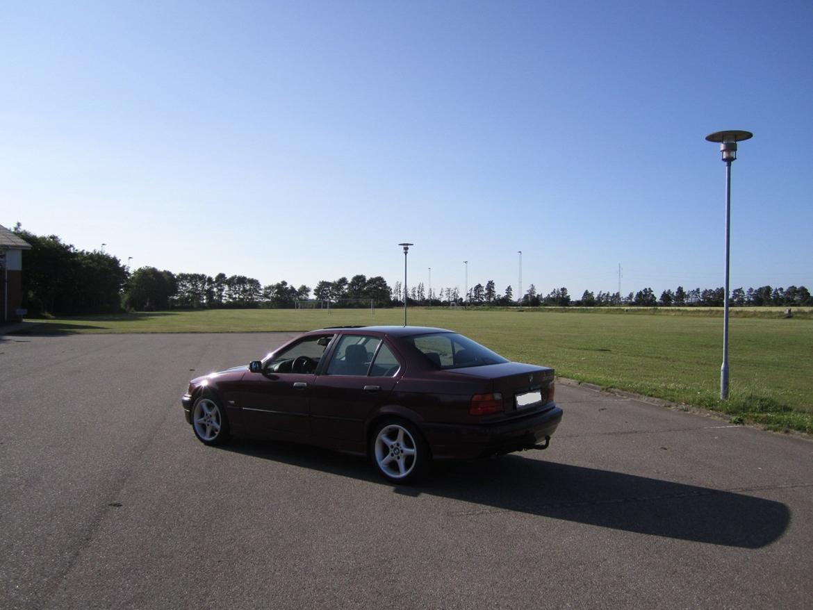 BMW 318 TDS (solgt) billede 9