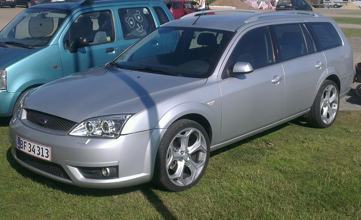 Ford Mondeo MkIII V6 Ghia --ST-Style-- - Færdige resultat 2013 billede 15