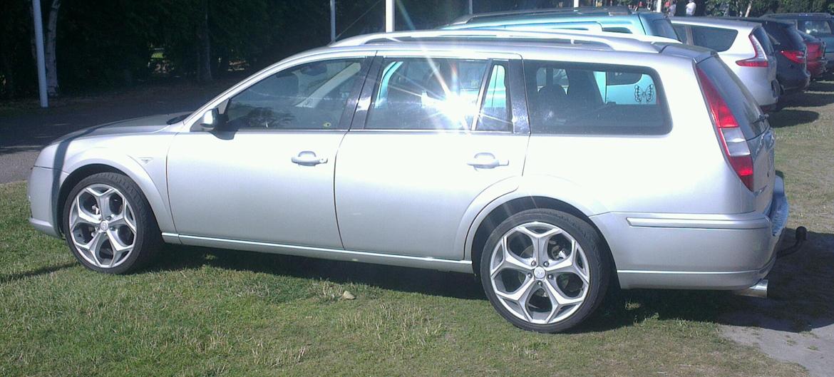 Ford Mondeo MkIII V6 Ghia --ST-Style-- - Færdige resultat 2013 billede 16