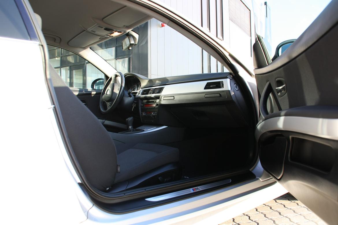 BMW E92 325i SOLGT billede 3