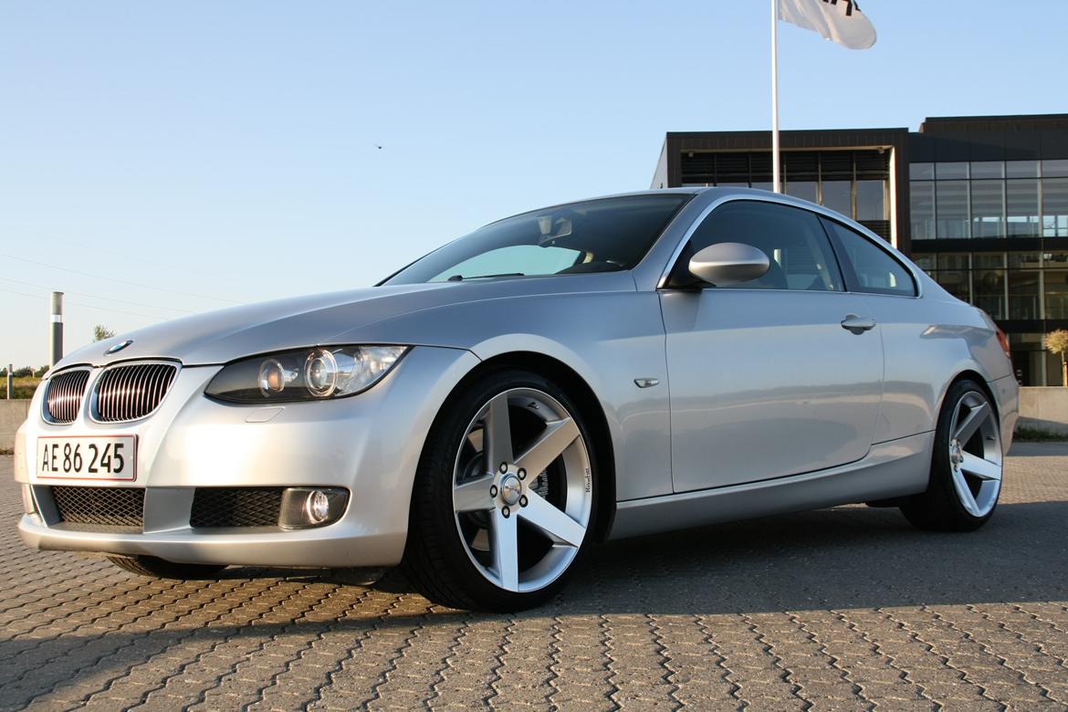 BMW E92 325i SOLGT billede 5