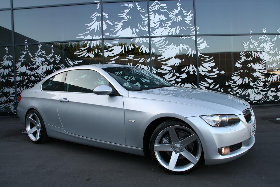 BMW E92 325i SOLGT billede 14