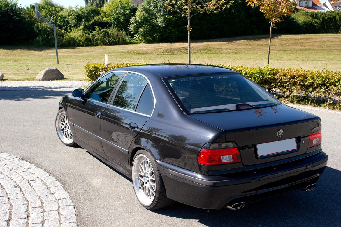 BMW E39 523i 2.5 M-tech billede 1