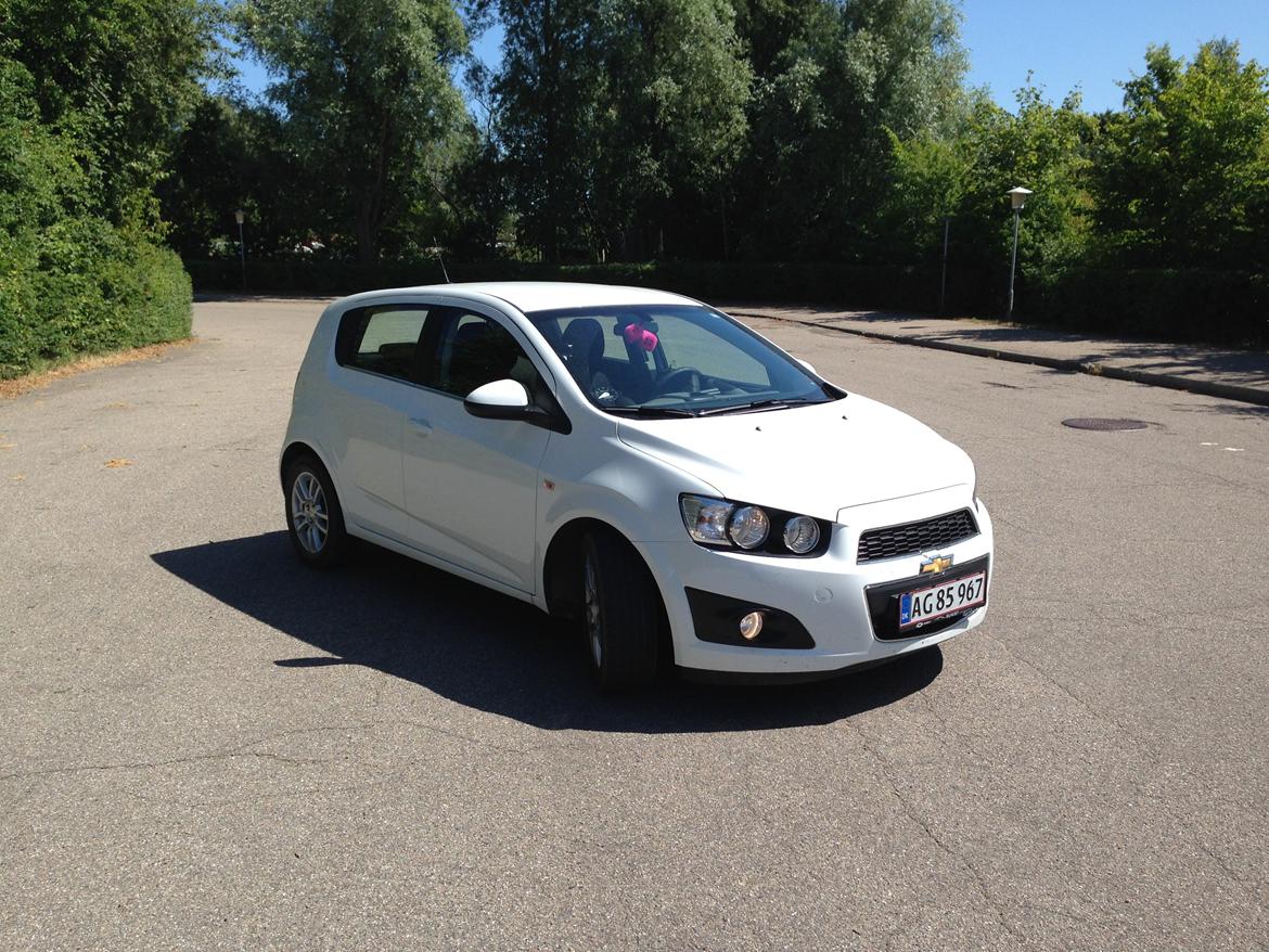 Chevrolet Aveo LTZ Hatchback billede 3