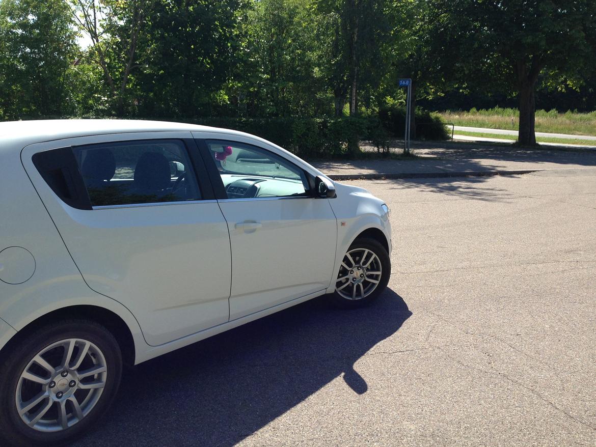 Chevrolet Aveo LTZ Hatchback billede 4