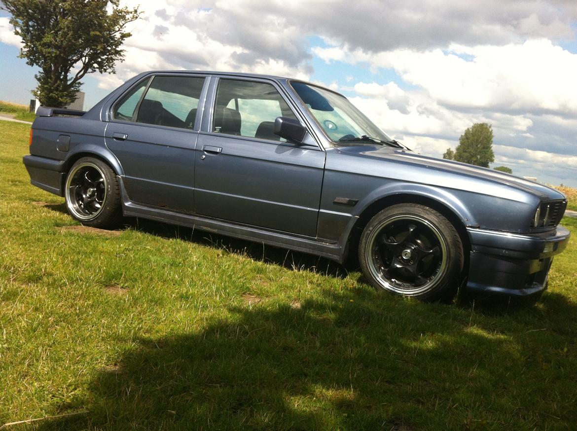 BMW E30 325I 4dørs billede 16