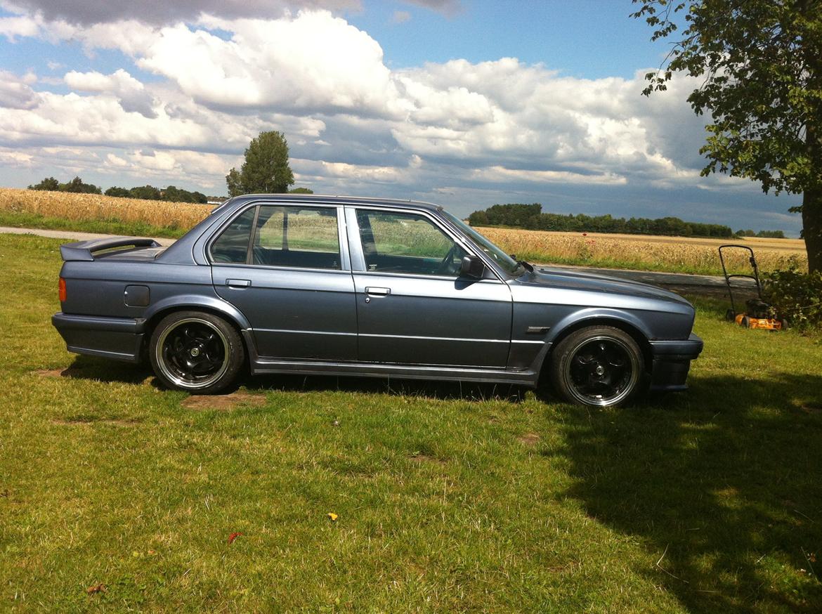 BMW E30 325I 4dørs billede 17