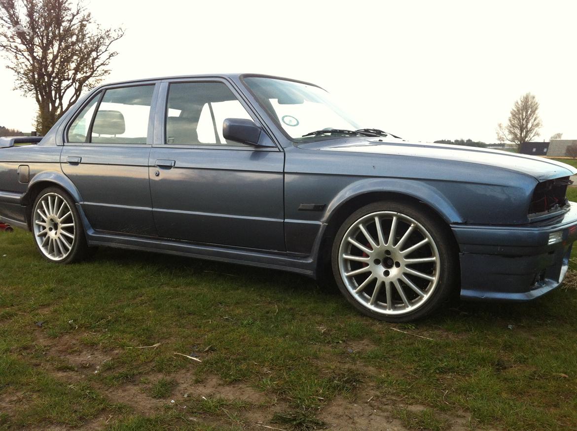 BMW E30 325I 4dørs billede 19