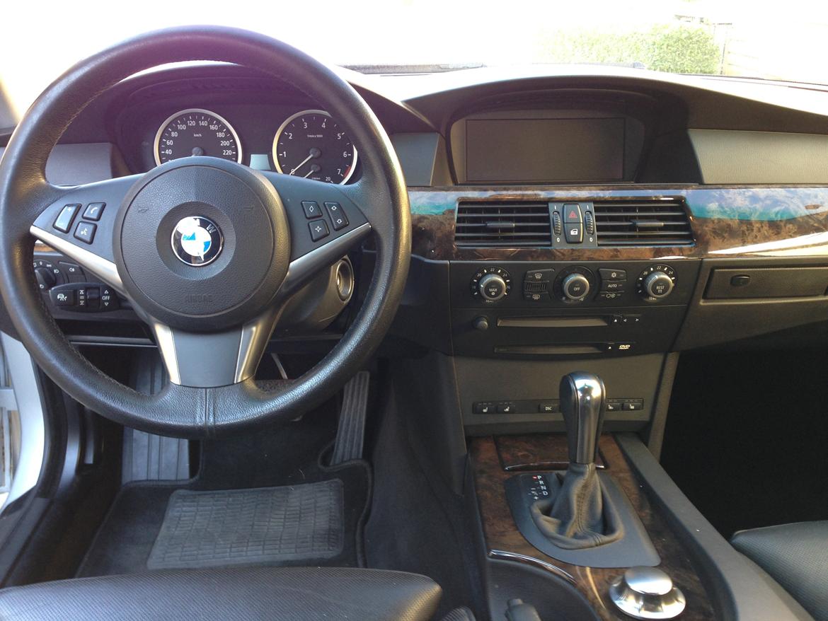 BMW 545i e60 billede 4