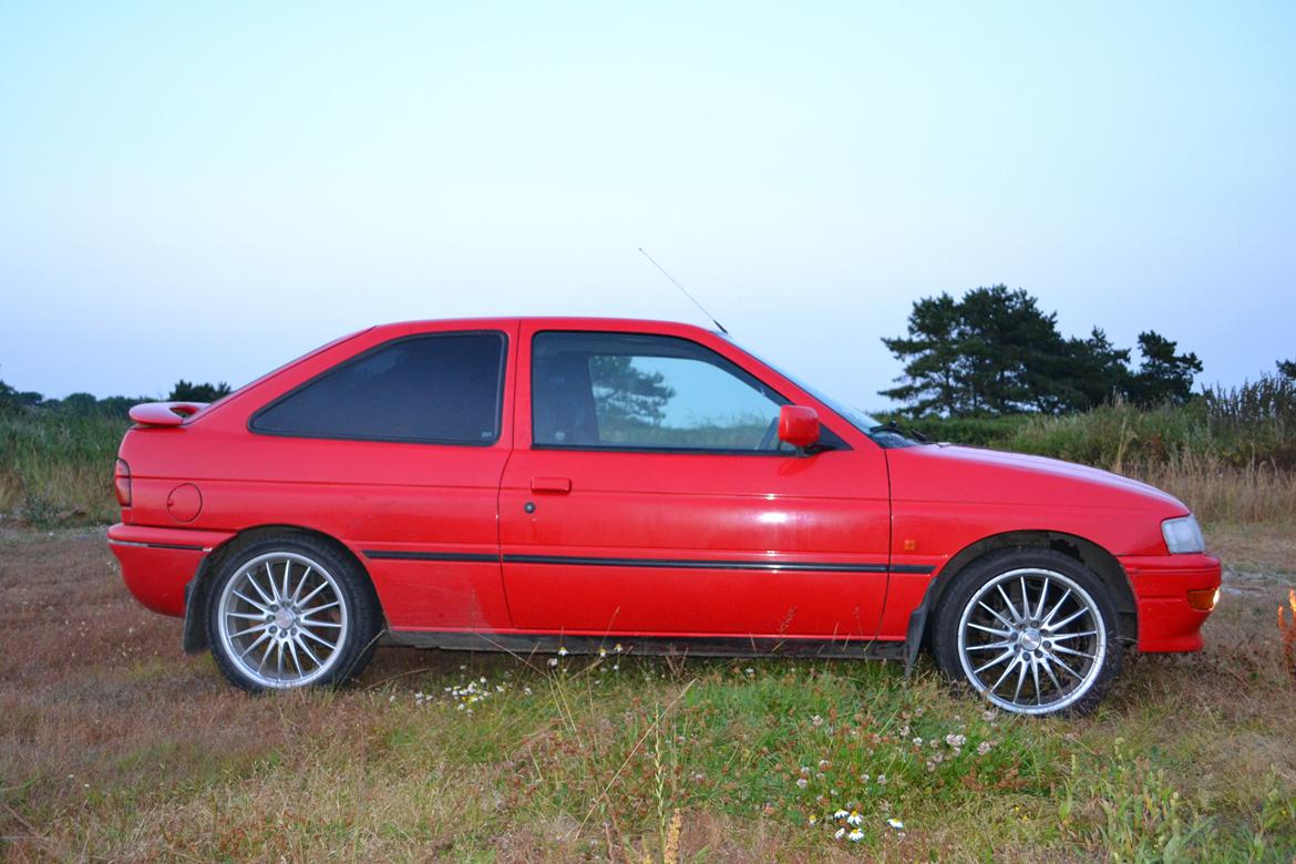 Ford Escort 1.8iSport DOCH 16V MK VI billede 4