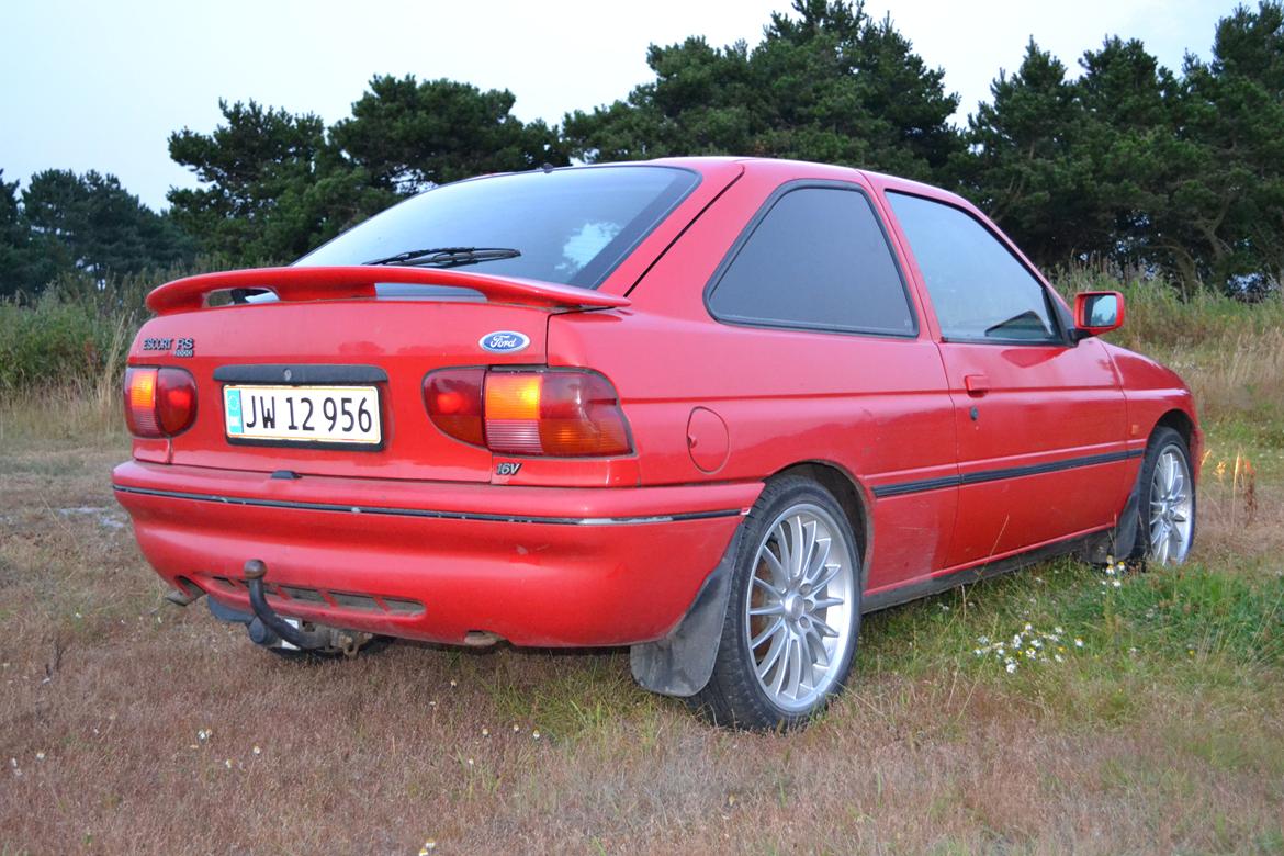 Ford Escort 1.8iSport DOCH 16V MK VI billede 5