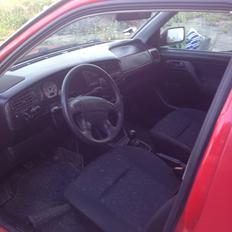 VW Golf 3 (Rødhætte)