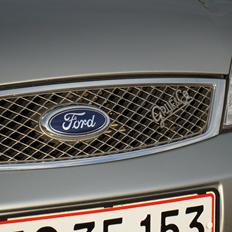 Ford Mondeo 2,5 Ghia x