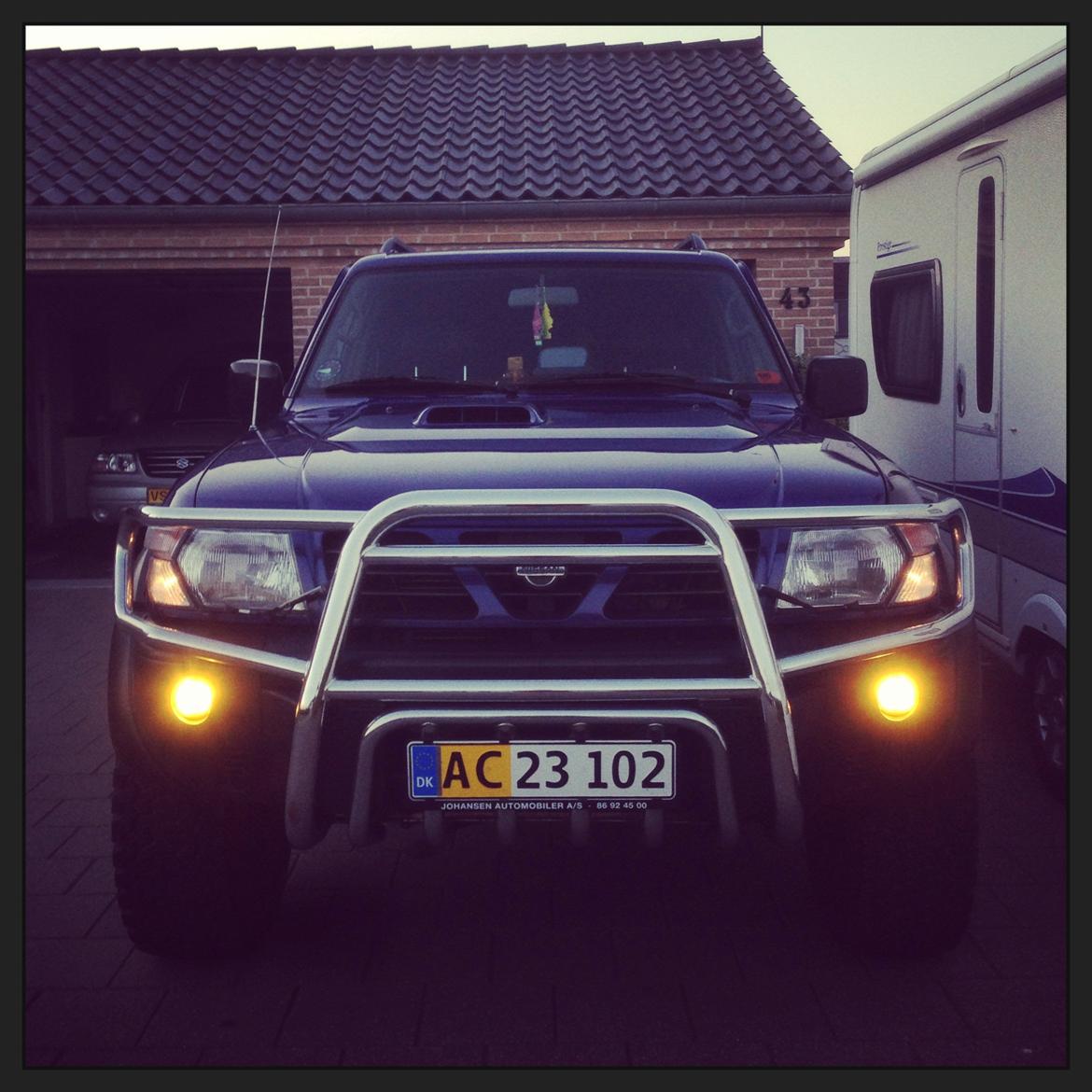 Nissan Patrol GR - Så kom der gul folie på billede 8