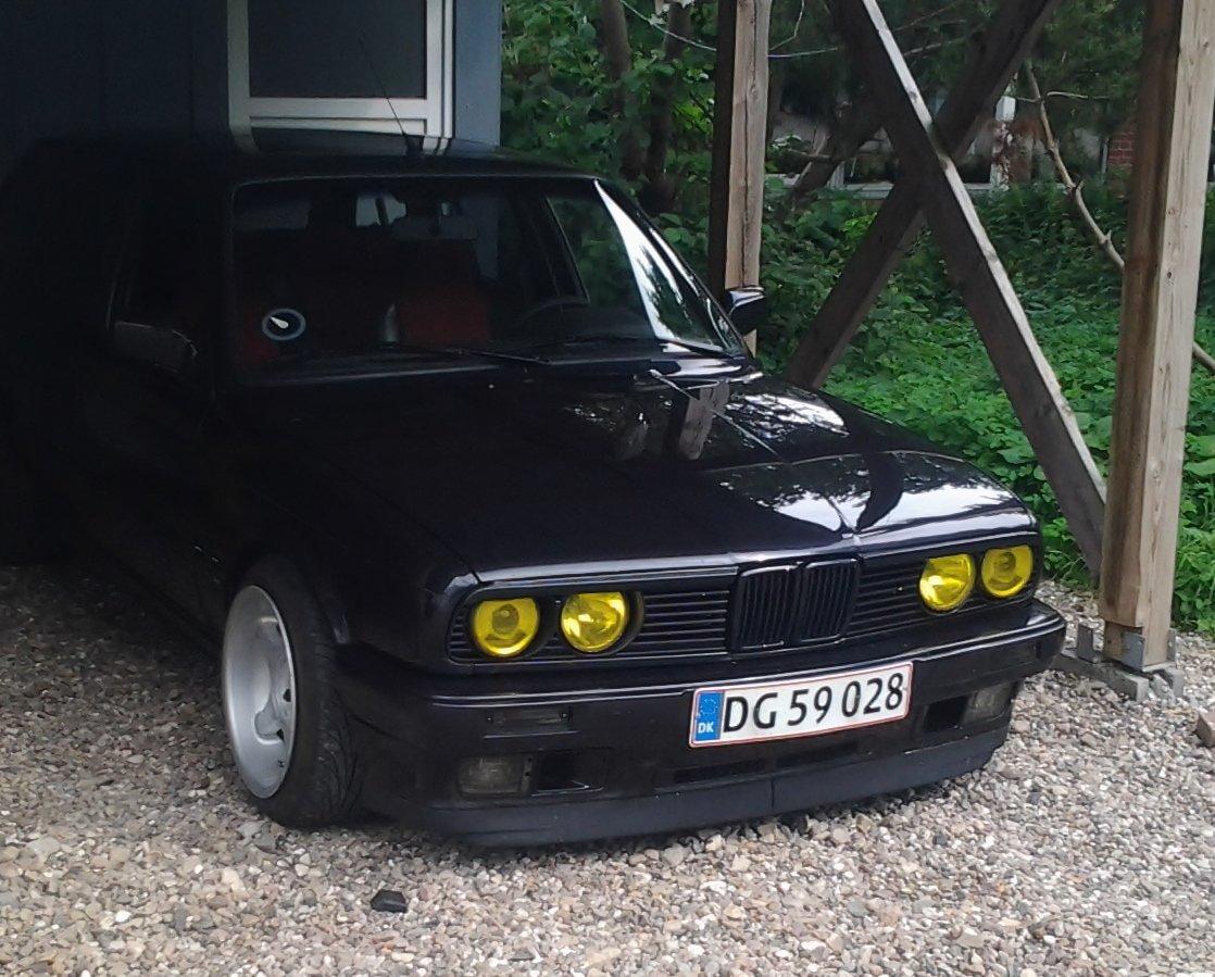 BMW e30 325i billede 2