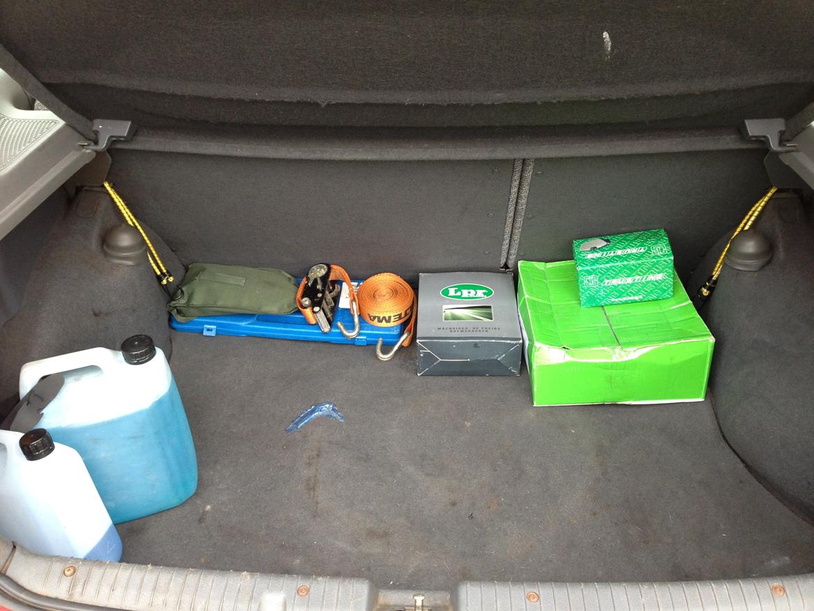 Opel Astra F. HB. - Et rytteligt bagagerum uden bum bum. :) Er vist blevet lidt kedelig på mine ældre dage. ;) billede 14