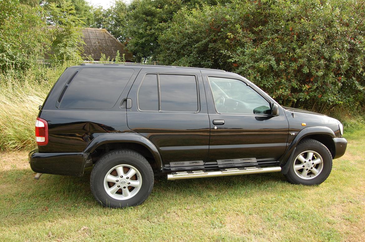 Nissan pathfinder v6