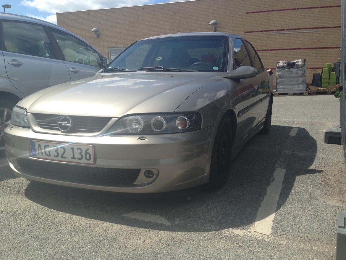 Opel Vectra B CDX billede 2