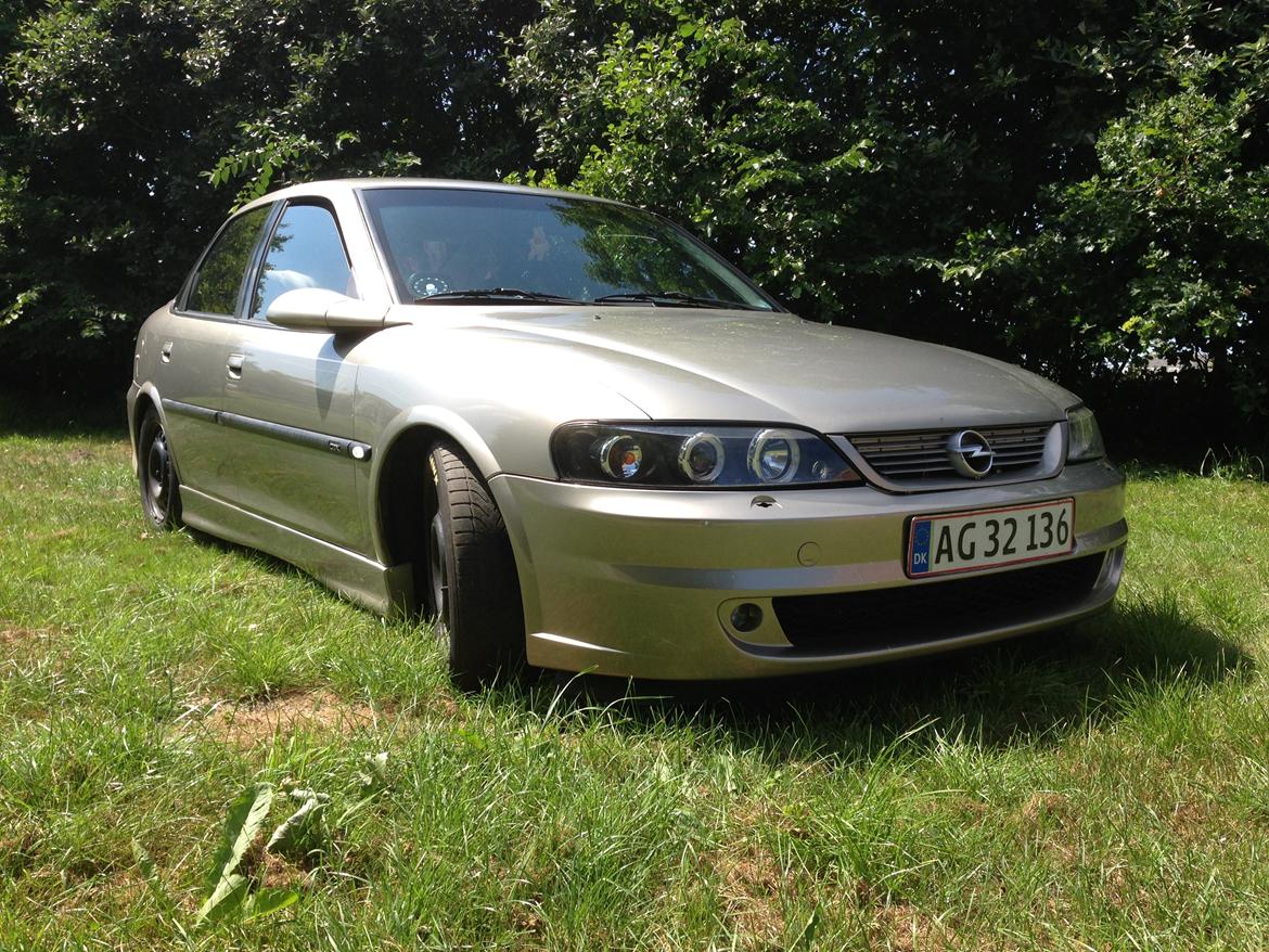 Opel Vectra B CDX billede 3