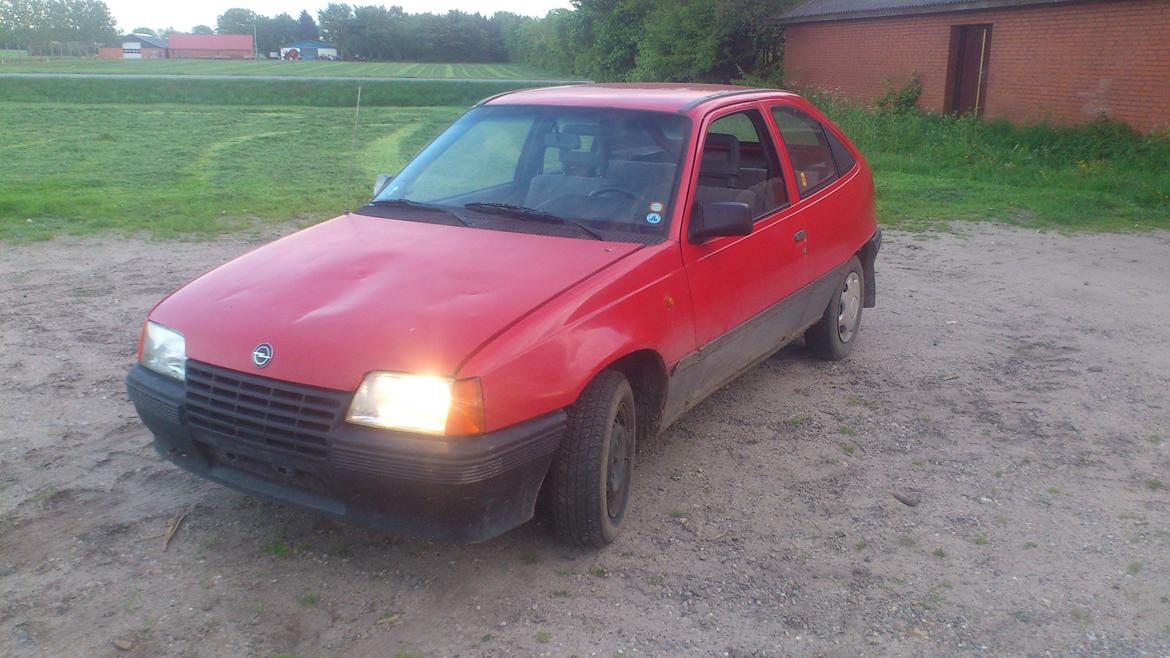 Opel Kadett E 1,6 billede 1