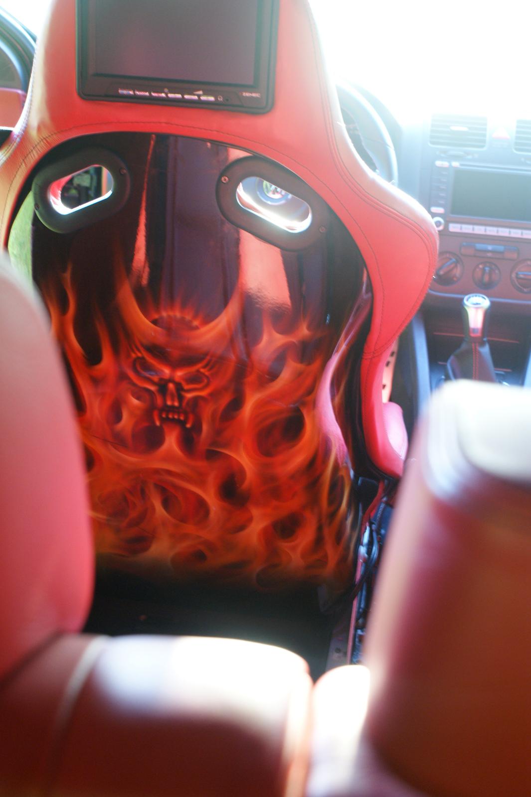 VW Golf V / 5 Airride - Recaro Pole Airbrush billede 2