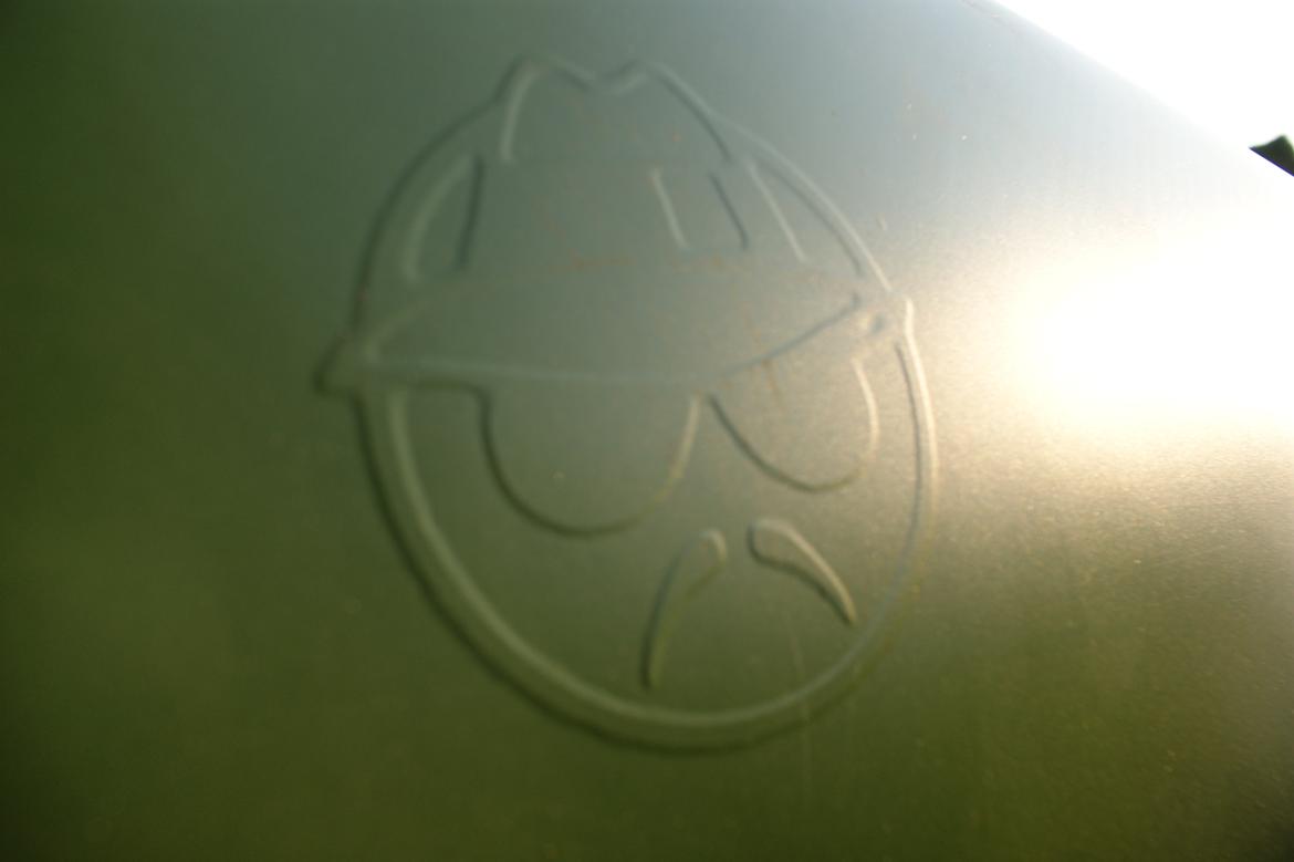 VW Golf V / 5 Airride - "Low Rider" Logo under folien billede 5