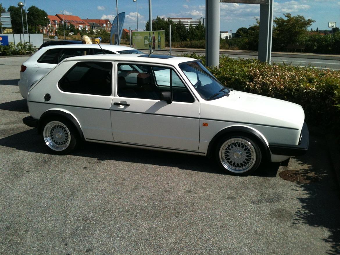 VW Golf 1 GTI 16V - Solgt billede 4