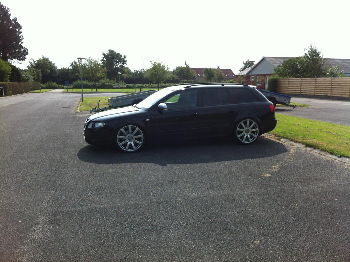 Audi A4 2.7 TDI  Avant billede 1