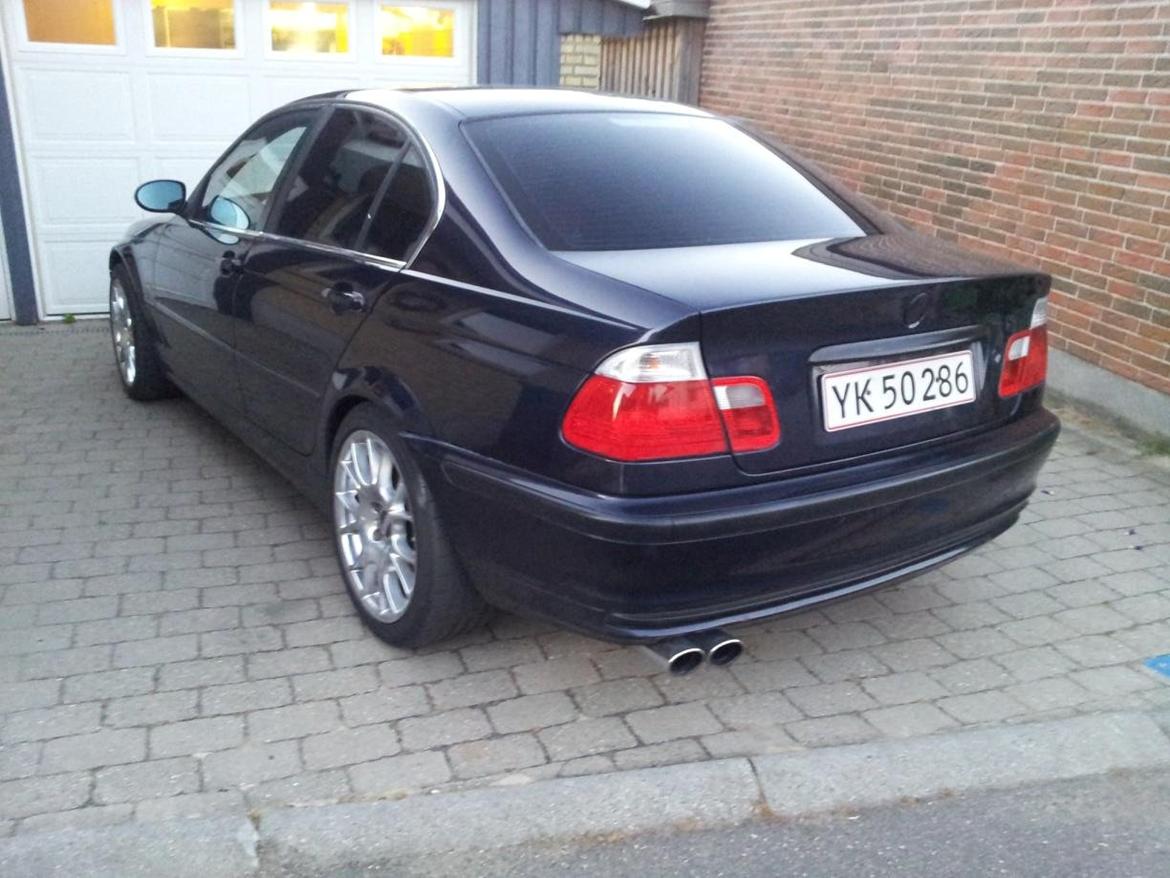 BMW 328i billede 3