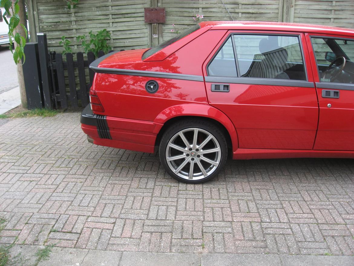 Alfa Romeo 75 Turbo America billede 7