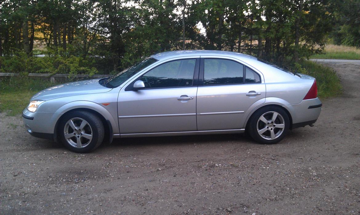 Ford Mondeo Trend billede 15